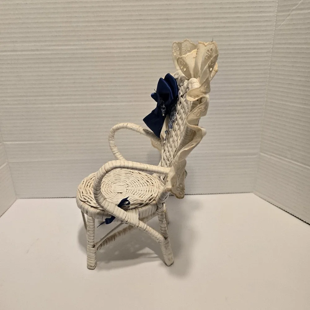 Vintage‎ Ornate White Wicker Planter Doll Chair Bohemian Granny Core